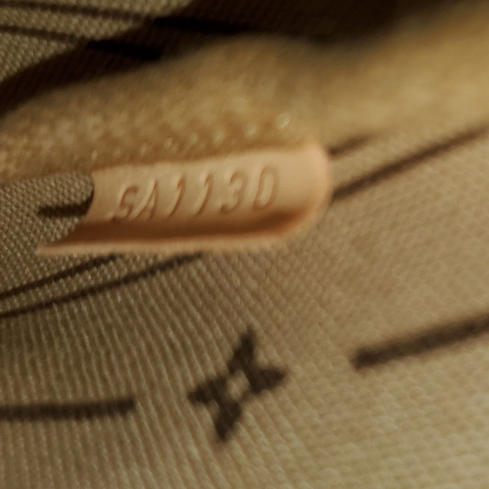 ❗️SOLD❗️🎉HP🎉Louis Vuitton Monogram Delightful Mini Pochette - Picture 14 of 16